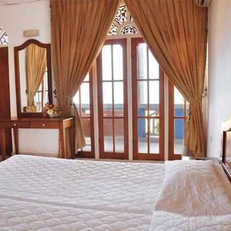 The Reef Beach Hotel 尼甘布 外观 照片