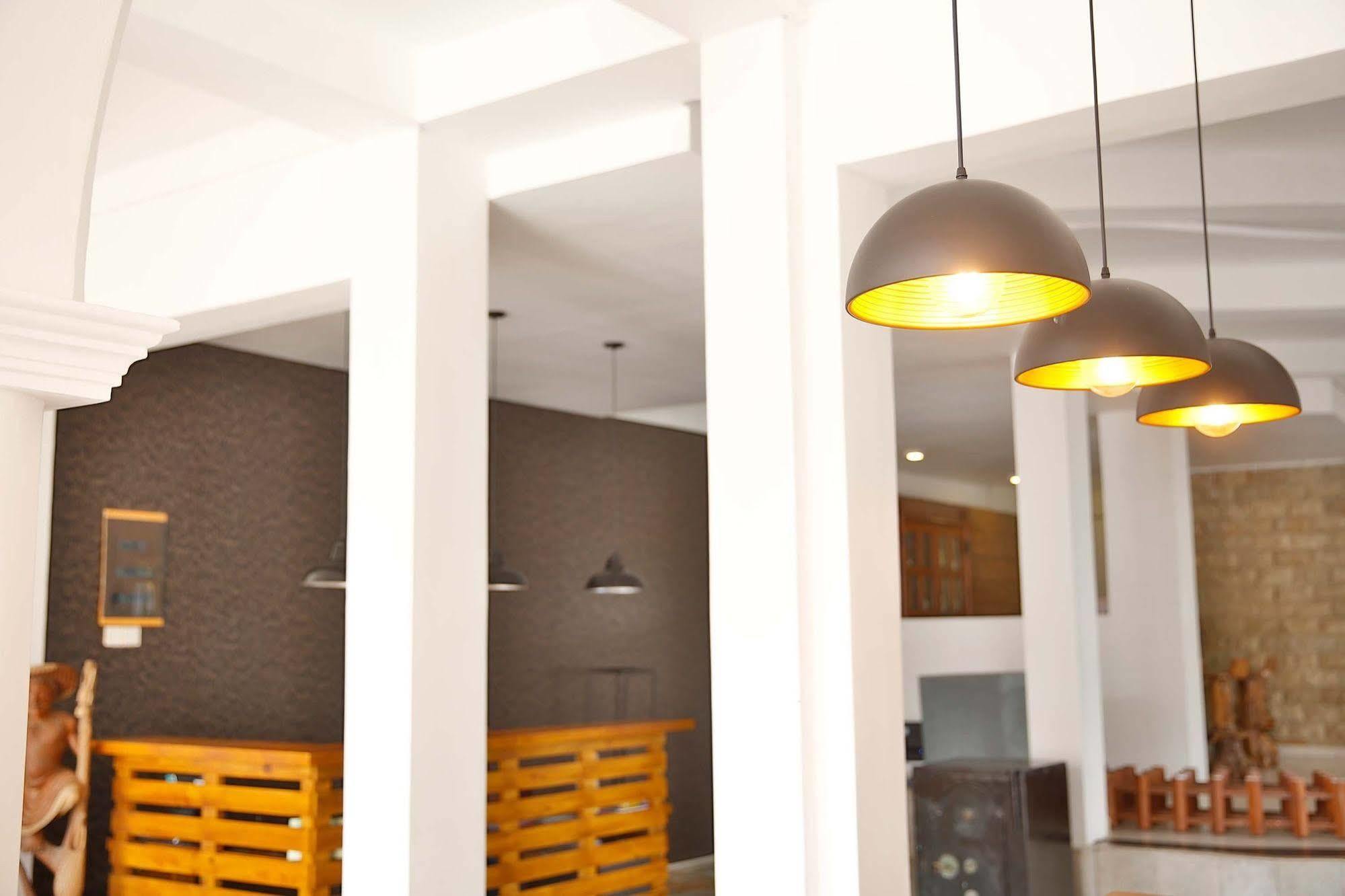 The Reef Beach Hotel 尼甘布 外观 照片
